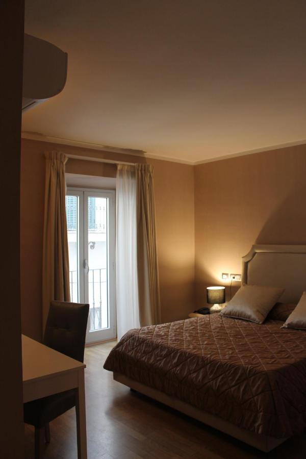 Hotel Centrale Olbia Exterior photo