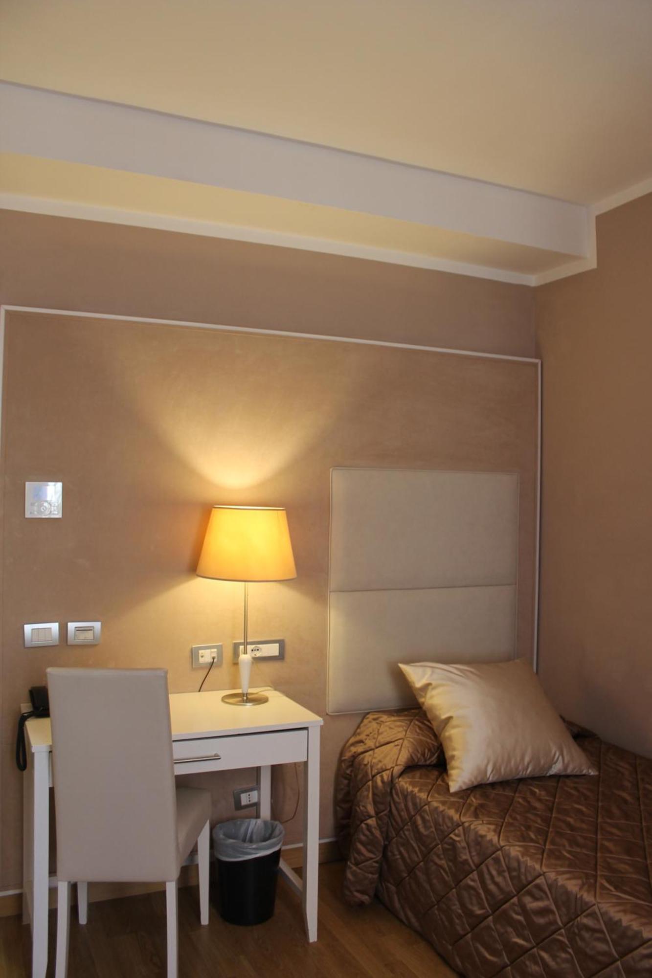 Hotel Centrale Olbia Exterior photo