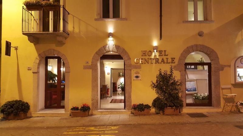 Hotel Centrale Olbia Exterior photo